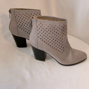 Kaari Blue Ankle Boots Zip Up Perforate Gray Boot